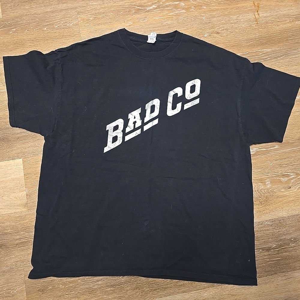 Gildan Black Short Sleeve Tee with Bold Graphic